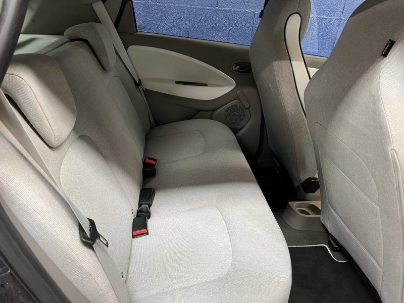 RENAULT ZOE ZEN + PACK CITY -  42KW -  SOH 90% - 99000KM 