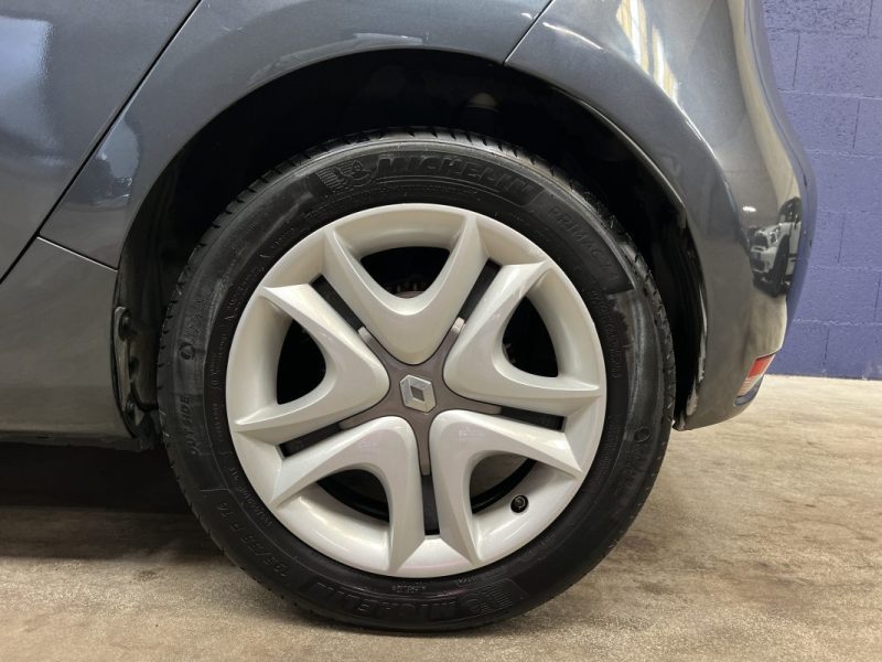 RENAULT ZOE ZEN + PACK CITY -  42KW -  SOH 90% - 99000KM 