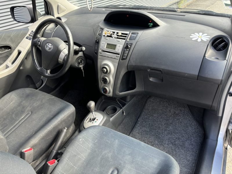 TOYOTA YARIS 2008