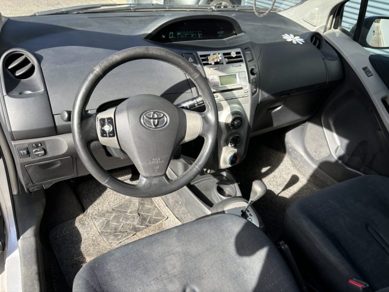 TOYOTA YARIS 2008