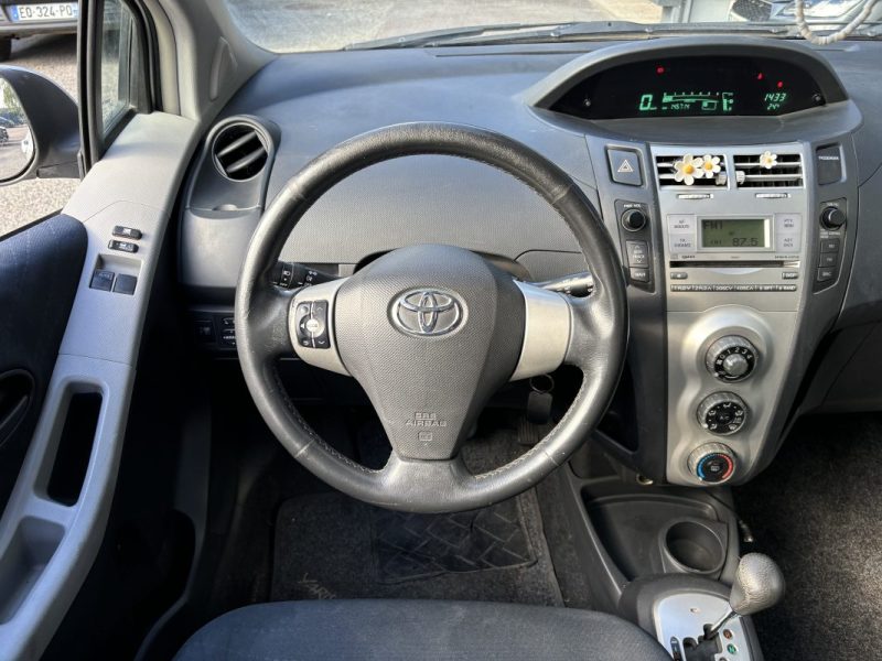 TOYOTA YARIS 2008