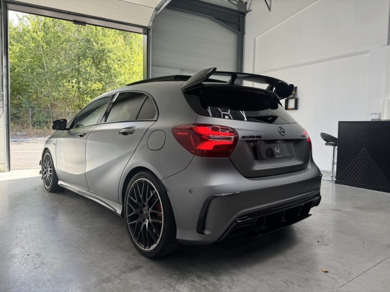 MERCEDES CLASSE A45 AMG - 4MATIC - PACK AERO - 2.0L 381CH - GRIS MAGNO DESIGNO