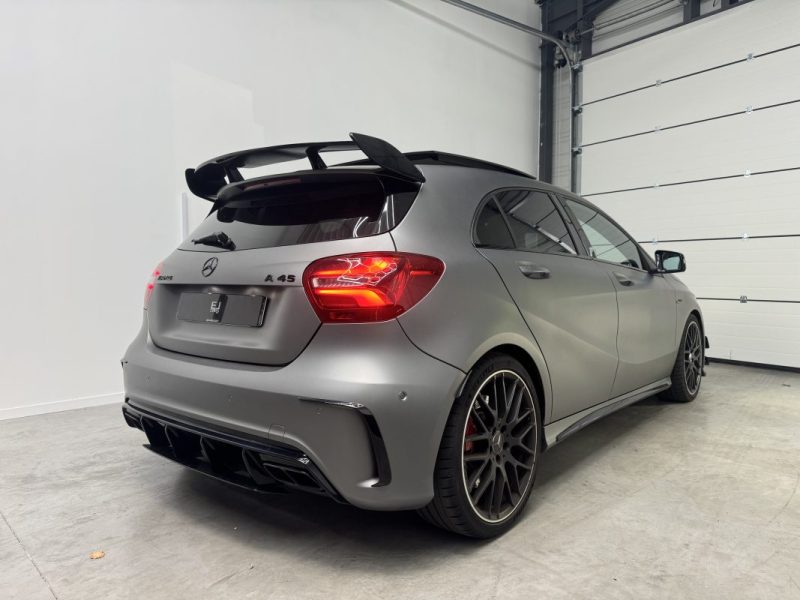 MERCEDES CLASSE A45 AMG - 4MATIC - PACK AERO - 2.0L 381CH - GRIS MAGNO DESIGNO