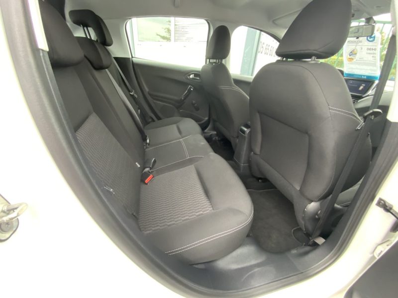 PEUGEOT 208 1.6 BLUE HDI 75 CV ACTIVE BUSINESS