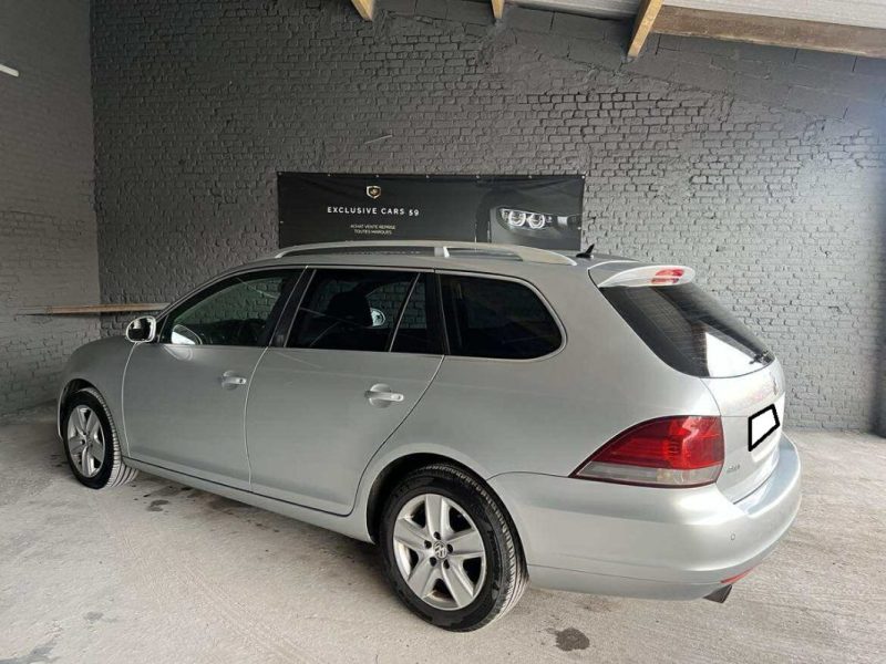 VOLKSWAGEN GOLF SW 1.6 TDI 105CH CONFORTLINE