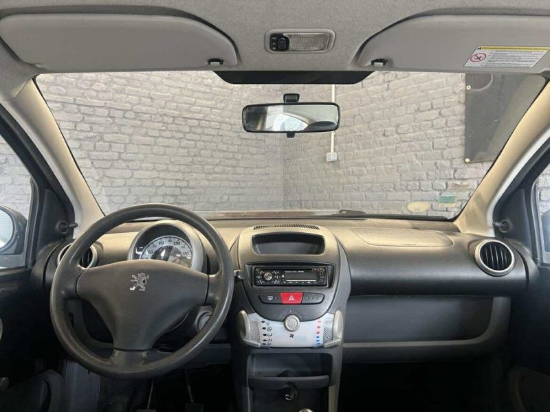 PEUGEOT 107 2010