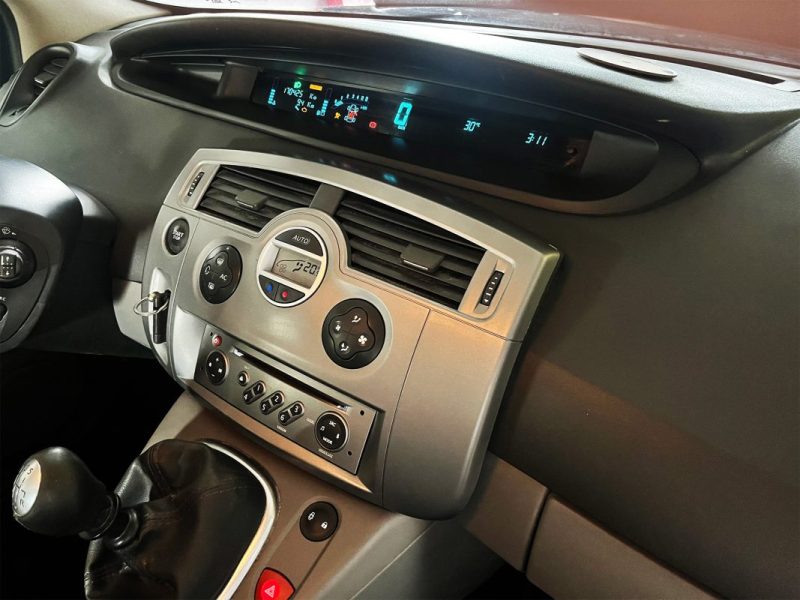 RENAULT MEGANE SCENIC 2009