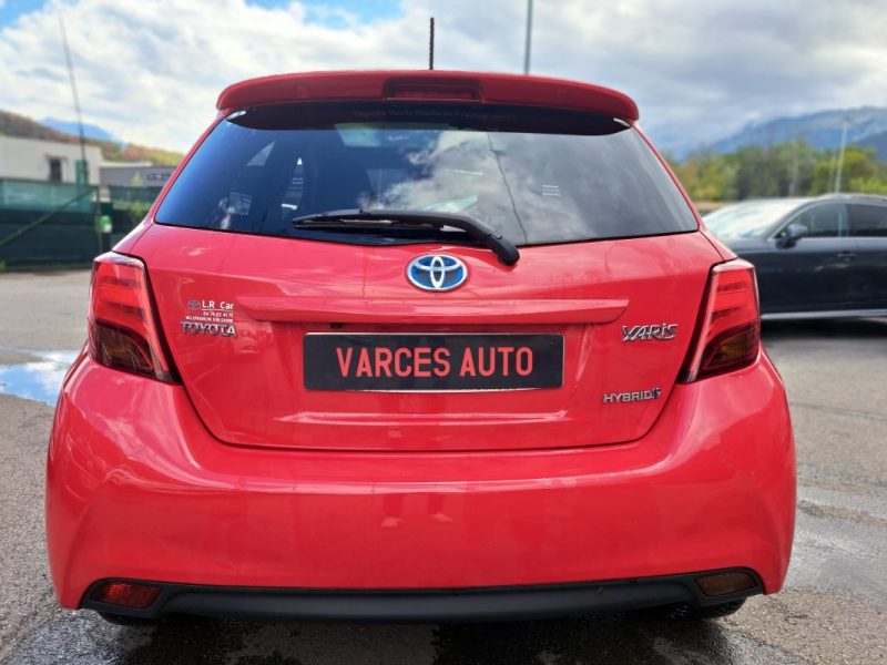 TOYOTA YARIS HYBRID 2015