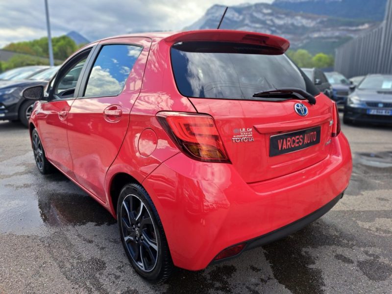 TOYOTA YARIS HYBRID 2015