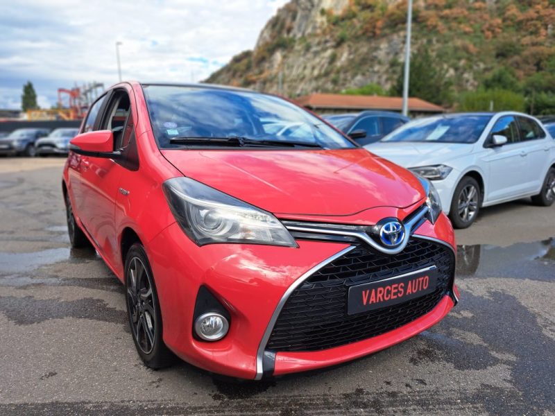 TOYOTA YARIS HYBRID 2015