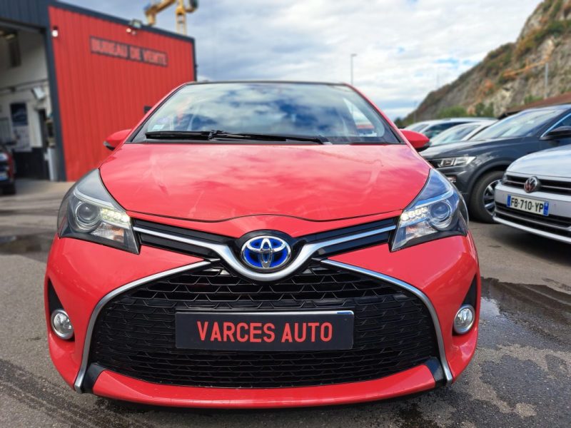 TOYOTA YARIS HYBRID 2015
