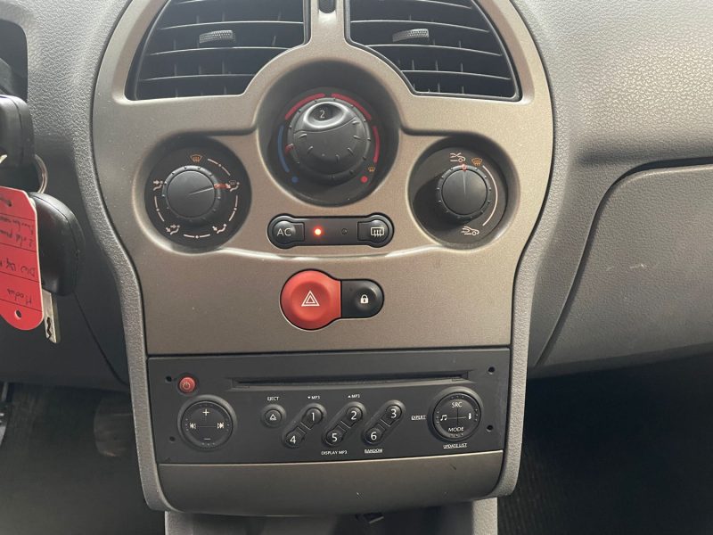 RENAULT GRAND MODUS 1.2i 102CH CONFORT