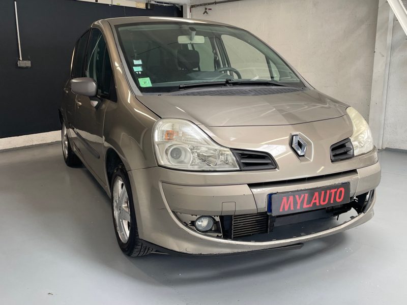 RENAULT GRAND MODUS 1.2i 102CH CONFORT