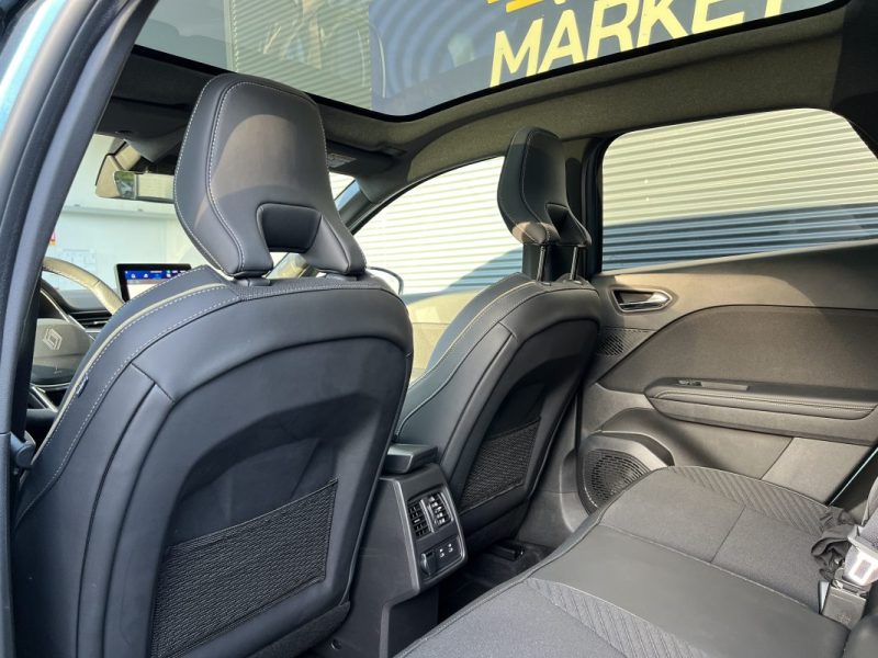 RENAULT SYMBIOZ E-TECH 145cv ICONIC - Harman Kardon - Solar Bay - GARANTIE 11/2026