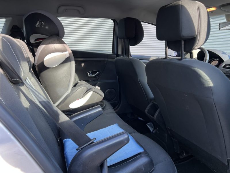 RENAULT MEGANE III 1.5 dCi 90ch ESTATE