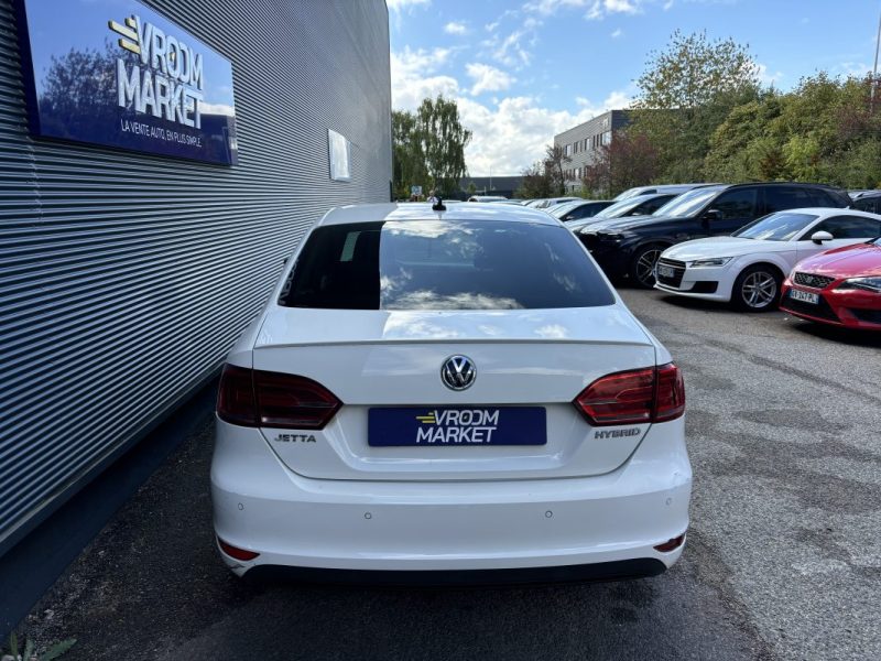 VOLKSWAGEN JETTA HYBRID 1.4 TSi DSG7 150 cv Boîte auto