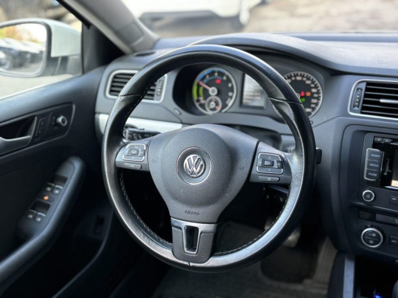 VOLKSWAGEN JETTA HYBRID 1.4 TSi DSG7 150 cv Boîte auto