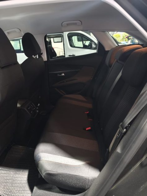 PEUGEOT 3008 1.5 BLUEHDI 130Cv FINITION ALLURE REGULATEUR DE VITESSE - CLIMATISATION - BLUETOOTH  2019