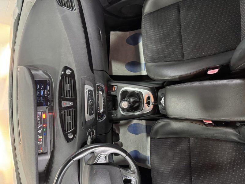 RENAULT MEGANE SCENIC 2015 