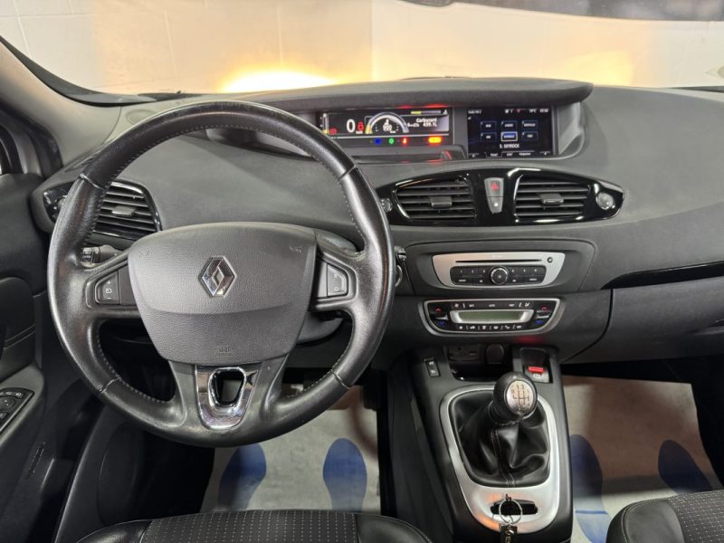 RENAULT MEGANE SCENIC 2015 