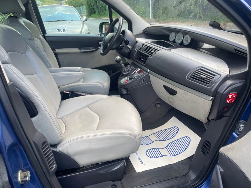 PEUGEOT 807 2.0HDI 138CH