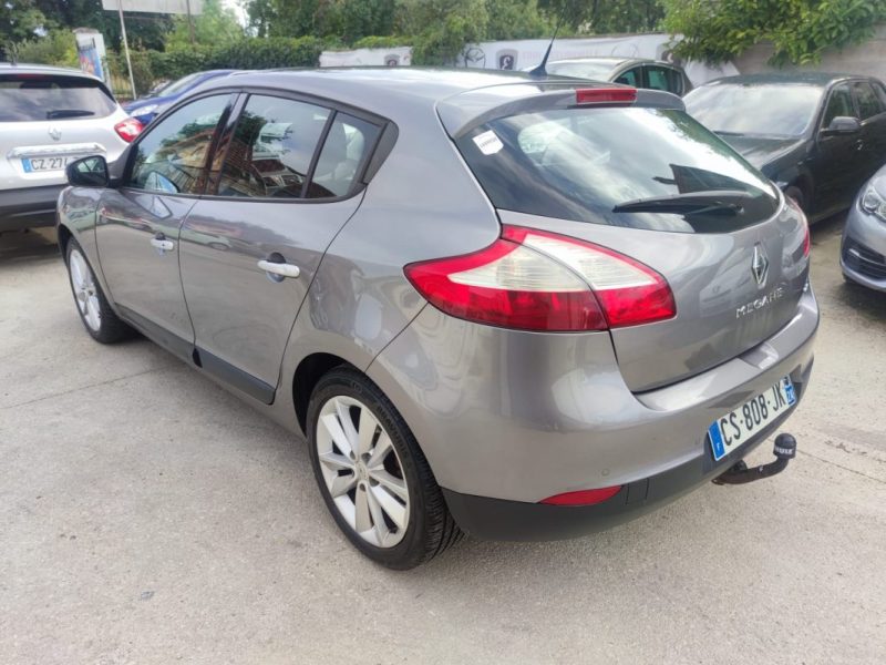 RENAULT MEGANE III BERLINE Dynamique Champion Euro 5 dCi 110 FAP eco2