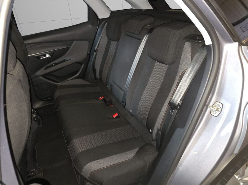 PEUGEOT 3008 1.5 BlueHDi 130 CV *BOITE AUTO*.