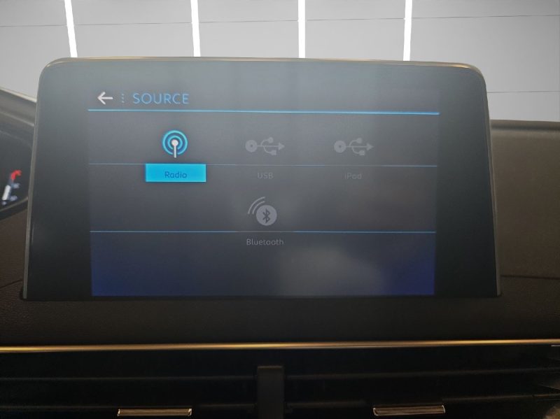 PEUGEOT 3008 1.5 BlueHDi 130 CV *BOITE AUTO*.