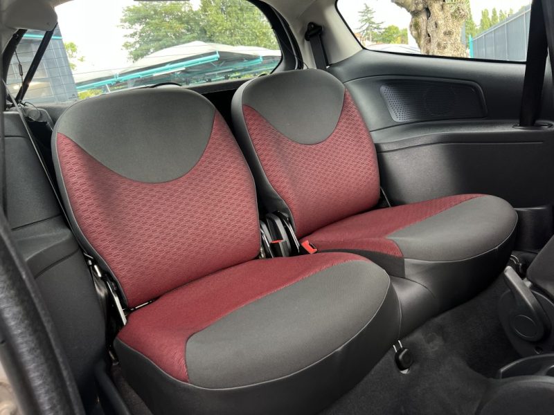 CITROEN C2 FURIO 1.1 60 Cv PREMIERE MAIN / 43 200 Kms - GARANTIE 1 AN