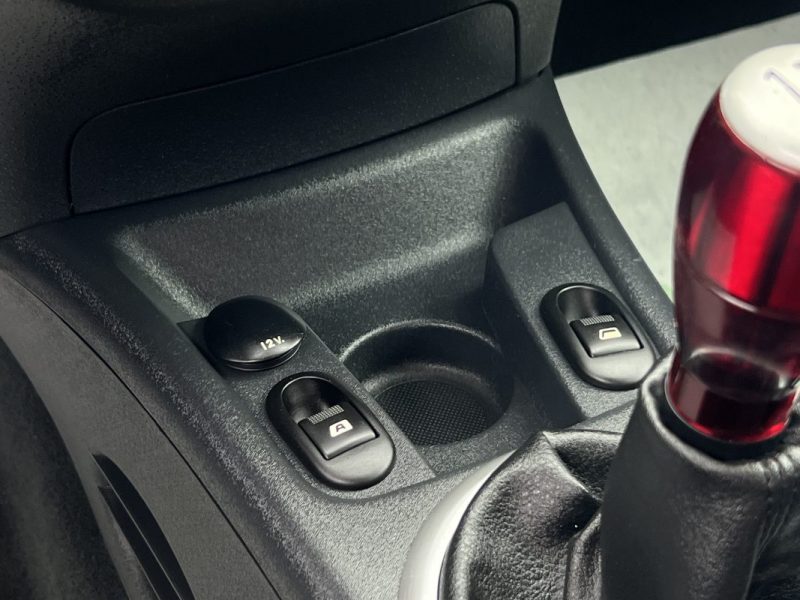 CITROEN C2 FURIO 1.1 60 Cv PREMIERE MAIN / 43 200 Kms - GARANTIE 1 AN