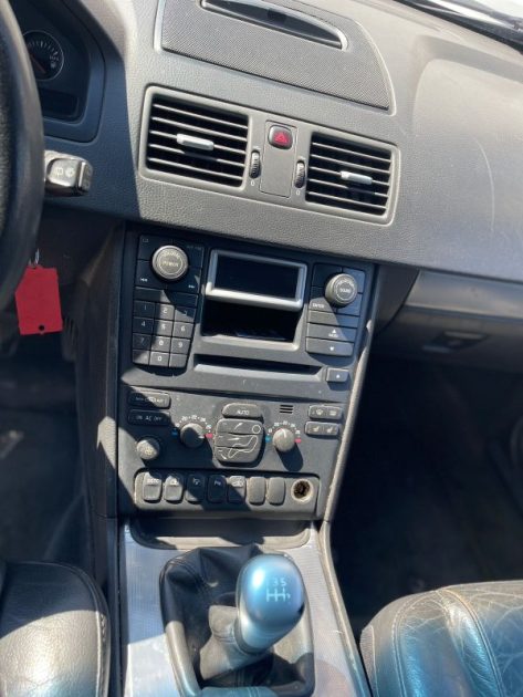 VOLVO XC90 / 7 PLACES / DIESEL / BOITE MANUELLE / BOITE DE VITESSE A REMPLACER VENDU SANS GARANTIE