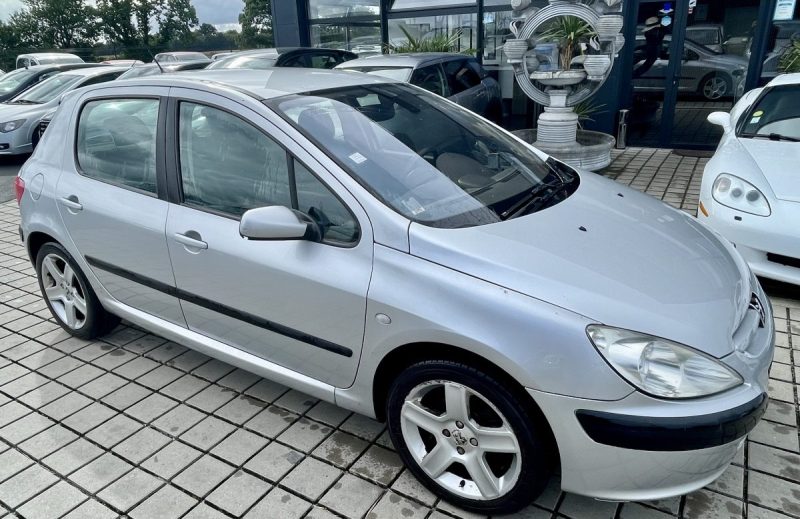 PEUGEOT 307 2003 2.0 136ch 16V XS