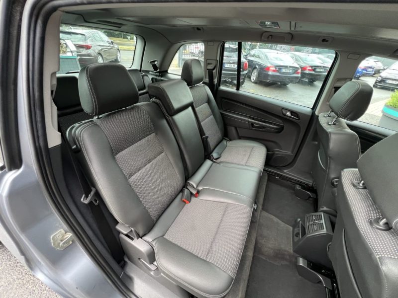 OPEL ZAFIRA B II 1.9 CDTI 120 Cv PREMIERE MAIN 54 900 Km 7 PLACES ATTELAGE TOIT PANO - GARANTIE 1 AN