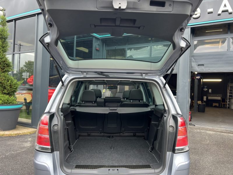 OPEL ZAFIRA B II 1.9 CDTI 120 Cv PREMIERE MAIN 54 900 Km 7 PLACES ATTELAGE TOIT PANO - GARANTIE 1 AN