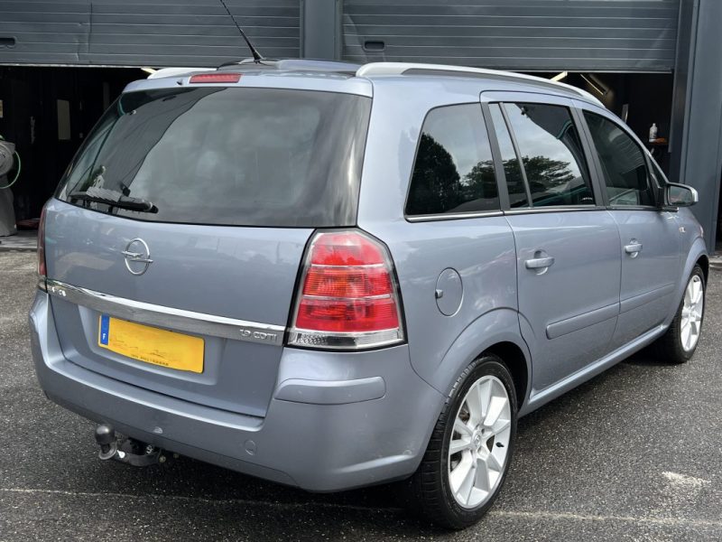 OPEL ZAFIRA B II 1.9 CDTI 120 Cv PREMIERE MAIN 54 900 Km 7 PLACES ATTELAGE TOIT PANO - GARANTIE 1 AN