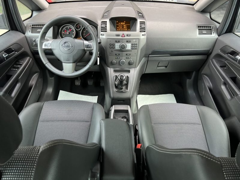 OPEL ZAFIRA B II 1.9 CDTI 120 Cv PREMIERE MAIN 54 900 Km 7 PLACES ATTELAGE TOIT PANO - GARANTIE 1 AN