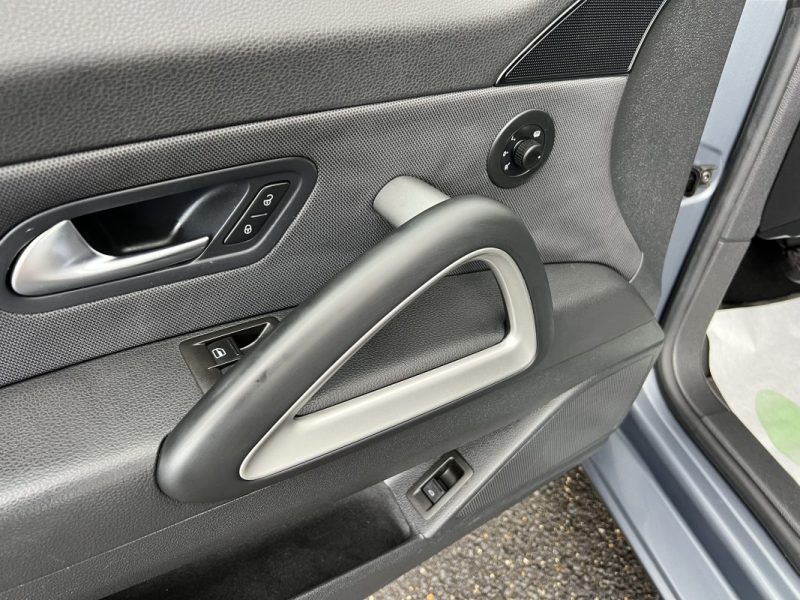 VOLKSWAGEN SCIROCCO II 1.4 TSI 122 Cv PREMIERE MAIN / CRIT AIR 1 ORIGINE FRANCE - GARANTIE 1 AN