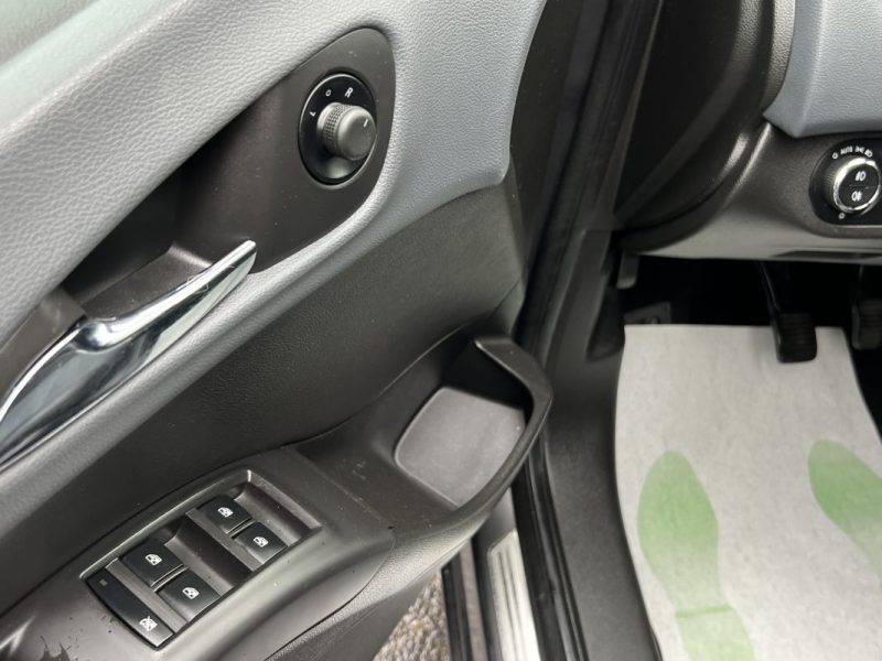 OPEL MERIVA B II COSMO PACK 1.7 CDTI 130 FAP TOIT PANORAMIQUE / CRIT AIR 2 - GARANTIE 1 AN