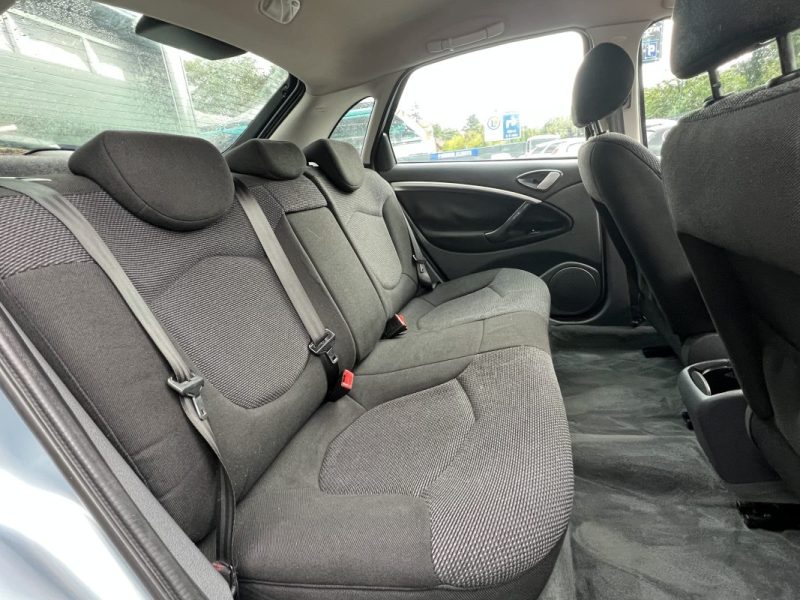 CITROEN C5 PHASE 2 II 1.6 HDI 110 Cv GPS / SUSPENSION PILOTEE REGULATEUR LIMITEUR ATTELAGE