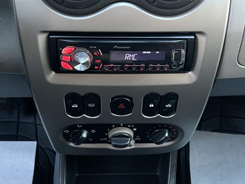 DACIA SANDERO 1.2 75 Cv - GARANTIE 1 AN