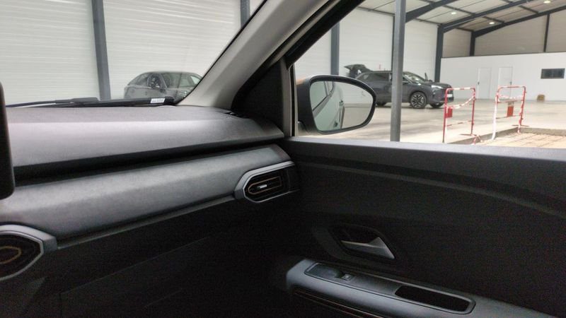 Dacia Sandero Tce 110 gsr2 stepway extreme + angles morts + navi