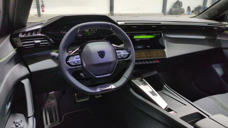 Peugeot 308 Bluehdi 130ch s&s eat8 gt + pack vision 360 and drive assist plus