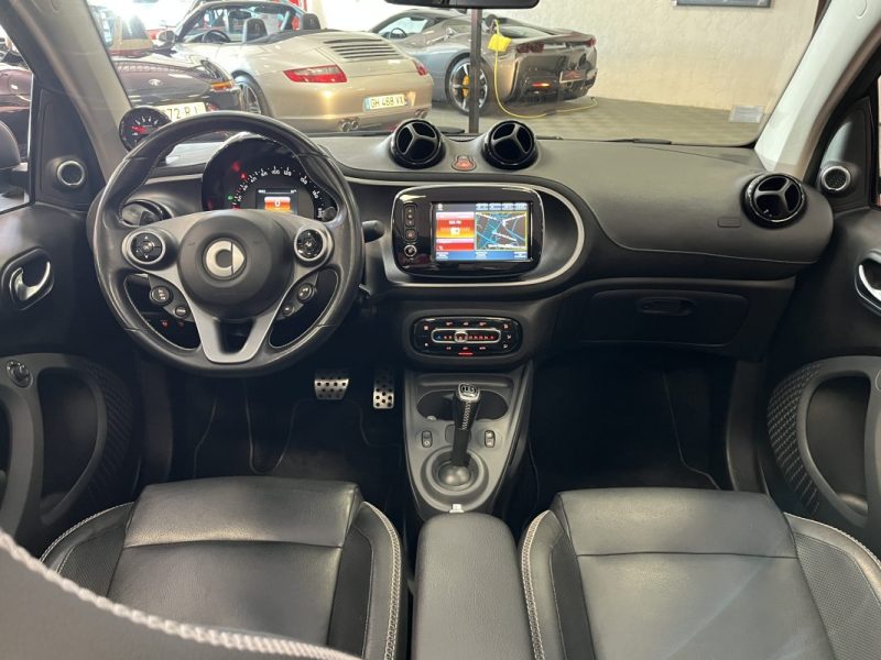 Smart Fortwo Cabriolet Brabus Xclusive - 2018
