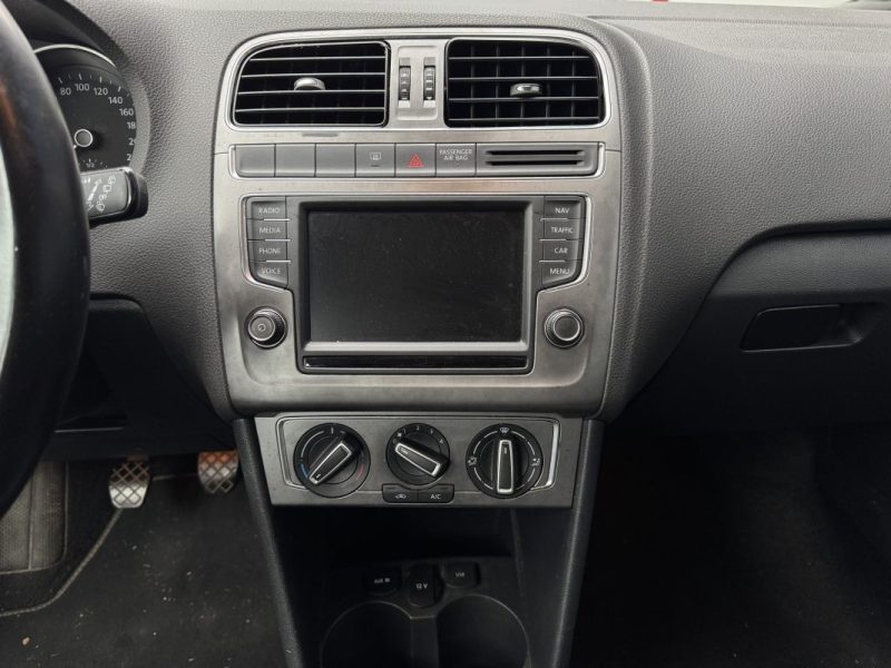 VOLKSWAGEN POLO 1.0 60ch 5p Lounge