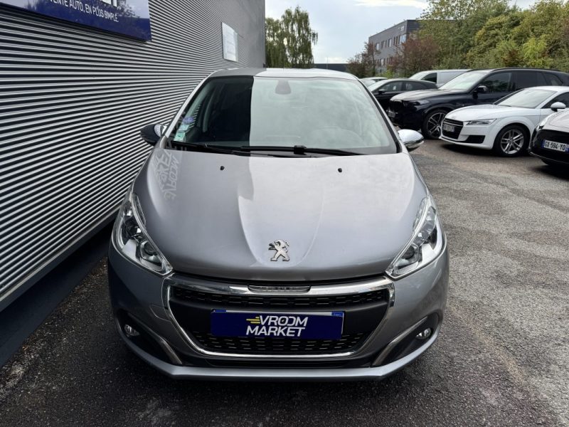 PEUGEOT 208 1.2 PureTech 82ch Signature - Entretien Complet Peugeot