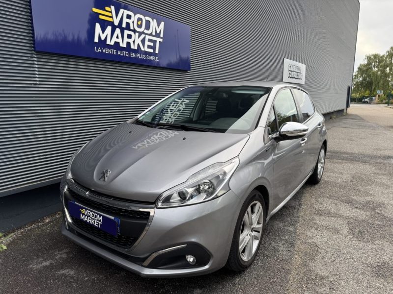 PEUGEOT 208 1.2 PureTech 82ch Signature - Entretien Complet Peugeot