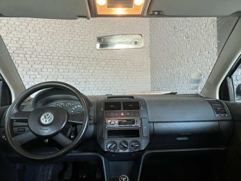 VOLKSWAGEN POLO 2004