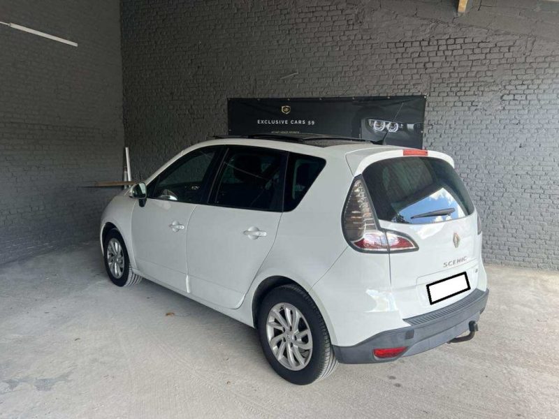 RENAULT SCENIC 3 1.5 DCI 110CV FAIBLE KILOMETRAGE  TOIT PANO
