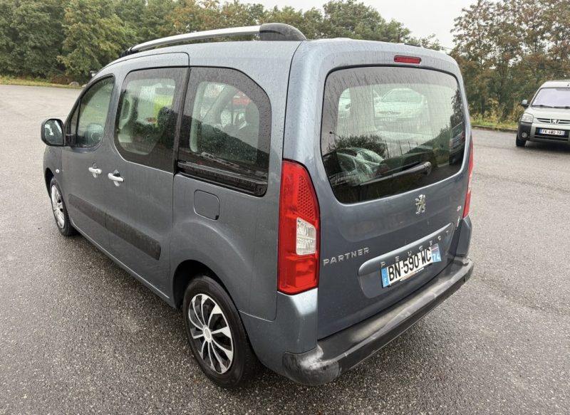 PEUGEOT PARTNER 2011