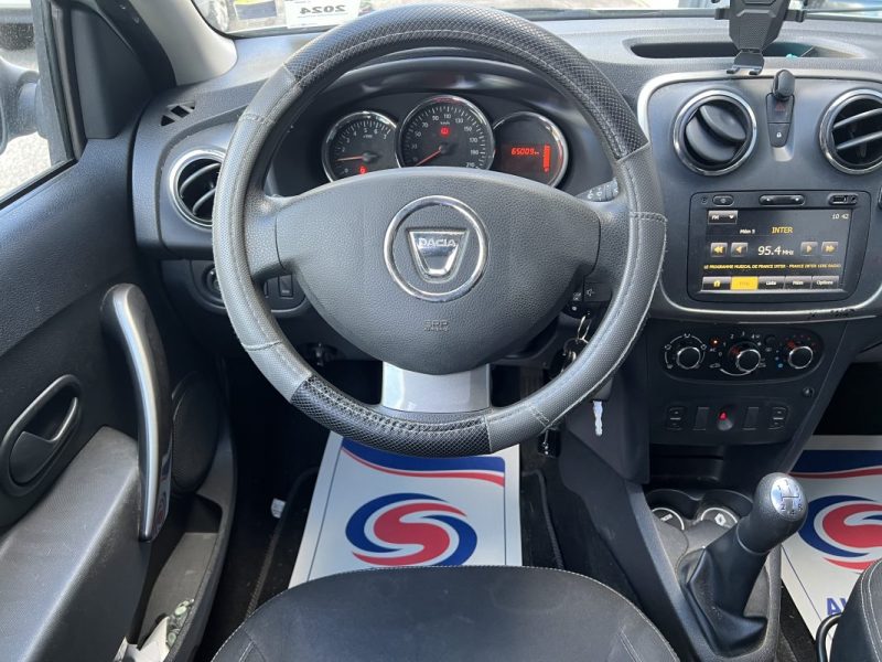 DACIA SANDERO 0.9 TCe 90ch Lauréate - SUIVI D\'ENTRETIEN COMPLET RENAULT